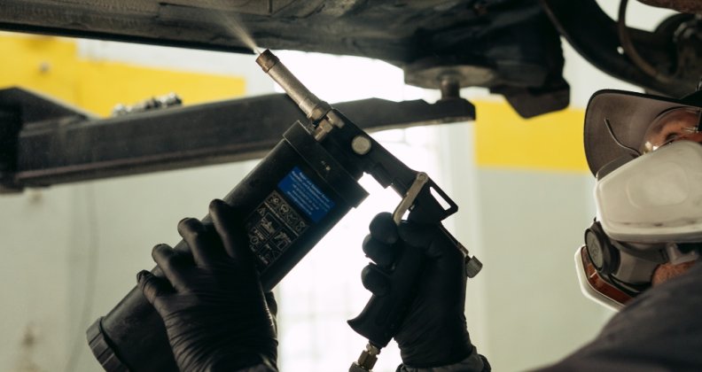 Unterbodenversiegelung: Warum jetzt der perfekte Zeitpunkt ist