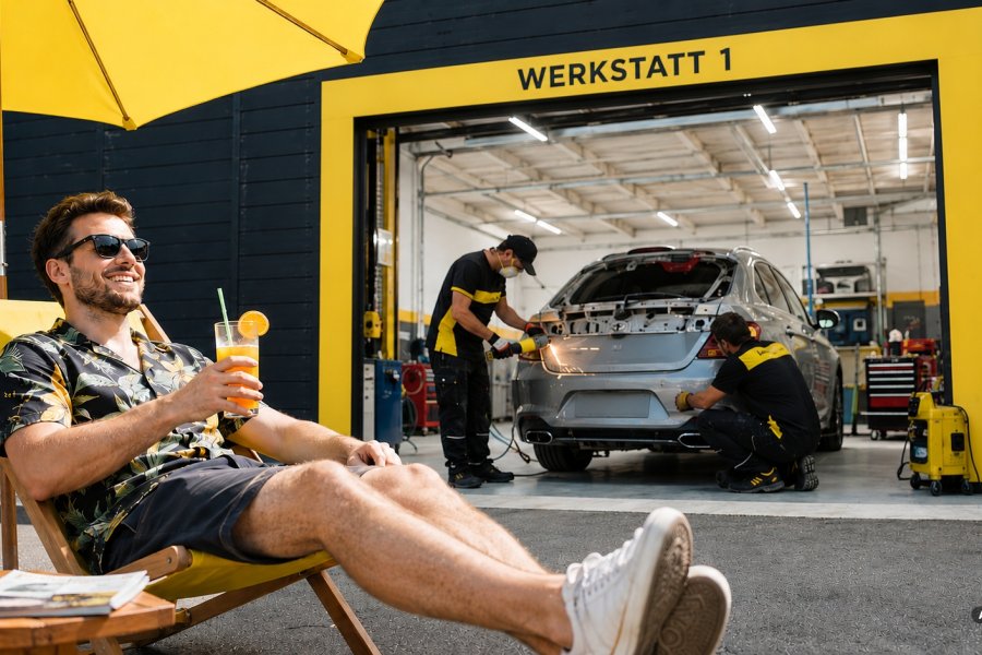 Schnellhilfe bei Urlaubsdellen: Was nach einem Parkrempler zu tun ist.