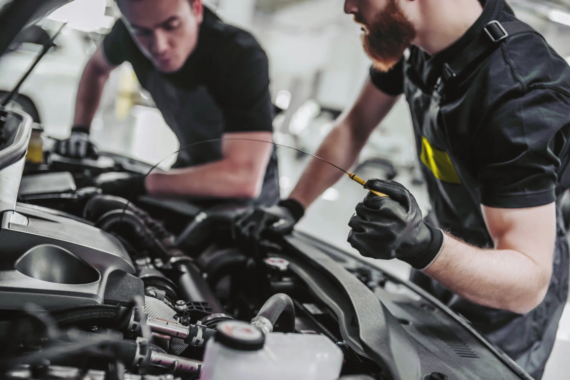 Kfz-Mechanik und Servicearbeiten in der Werkstatt